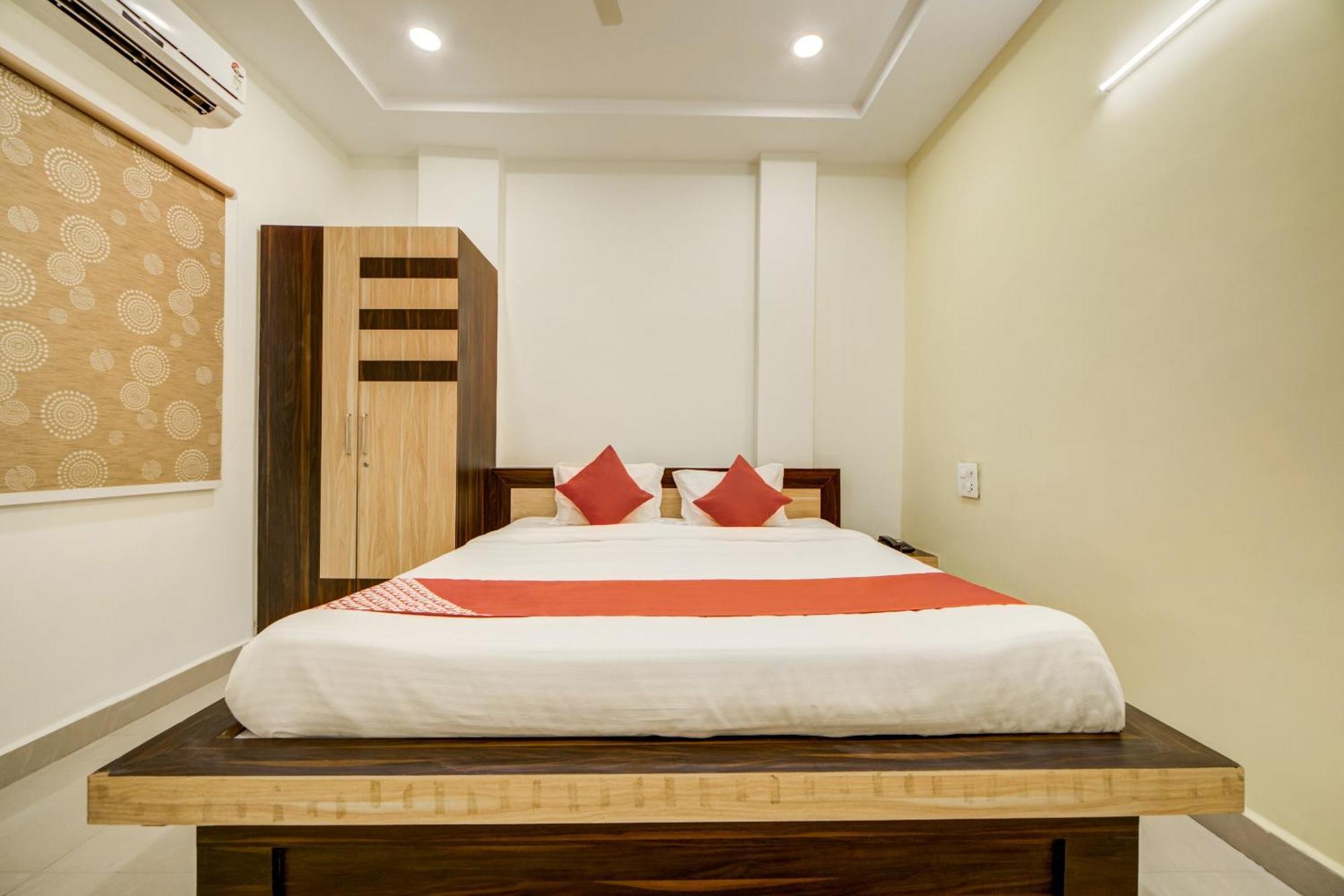 Hotel O Ksl Guest House Karimnagar Luaran gambar