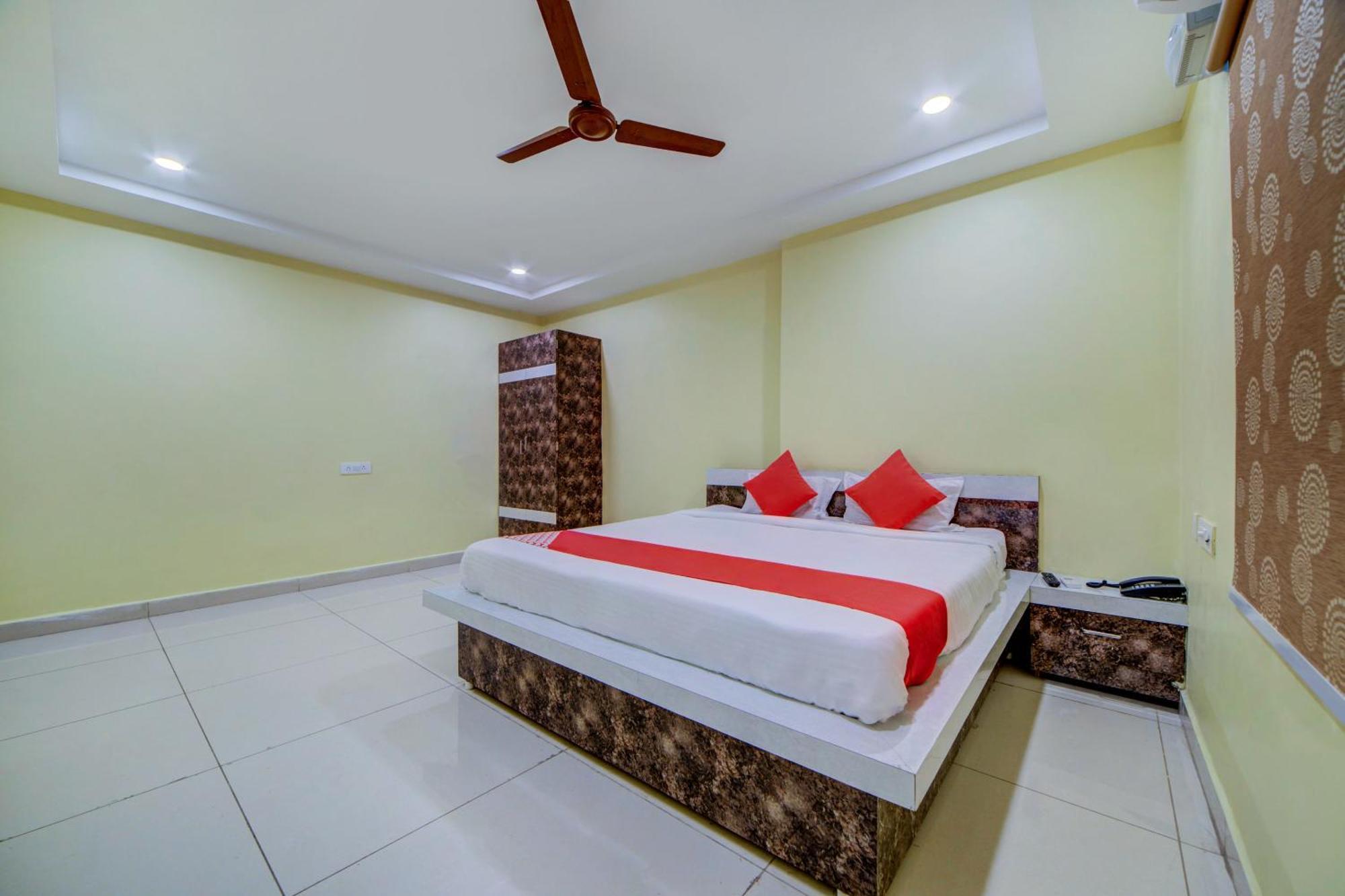 Hotel O Ksl Guest House Karimnagar Luaran gambar