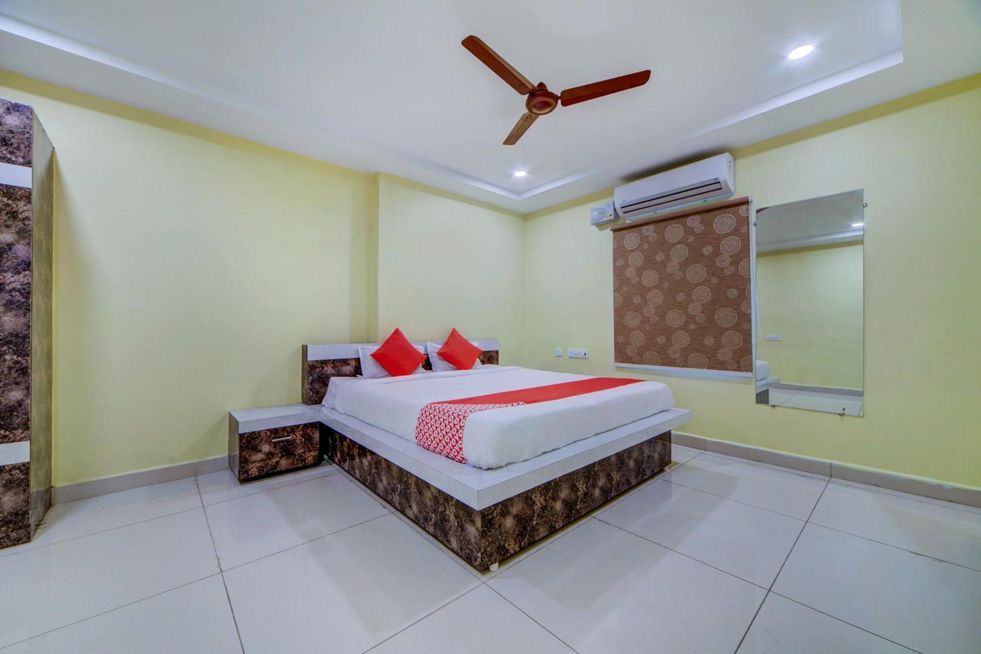Hotel O Ksl Guest House Karimnagar Luaran gambar