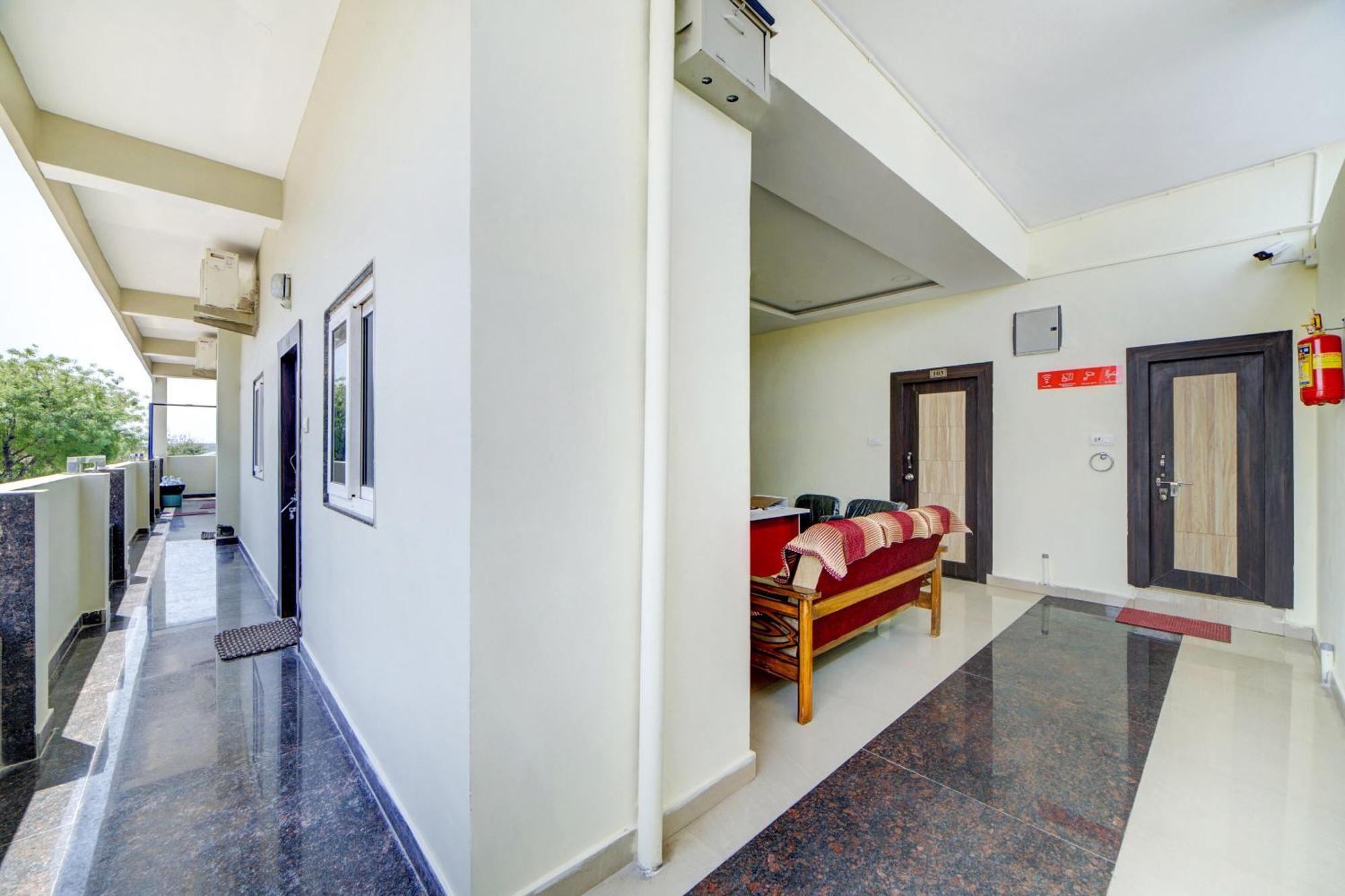 Hotel O Ksl Guest House Karimnagar Luaran gambar
